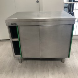 TAVOLO DA LAVOROIN ACCIAIO INOX ARMADIATO SENZA ALZATINA